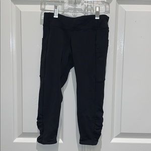 Ivivva girls cropped leggings size 8